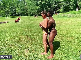 Men - Muscular Dude Gets His Dick Sucked & Fucks Bruno Cartellas Ass